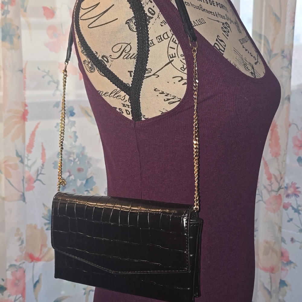 MNG Crocodile-Embossed Shoulder Bag